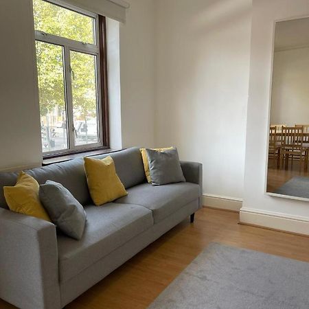 Amazing 3 Bedroom Flat Minutes From Tower Bridge Лондон Экстерьер фото