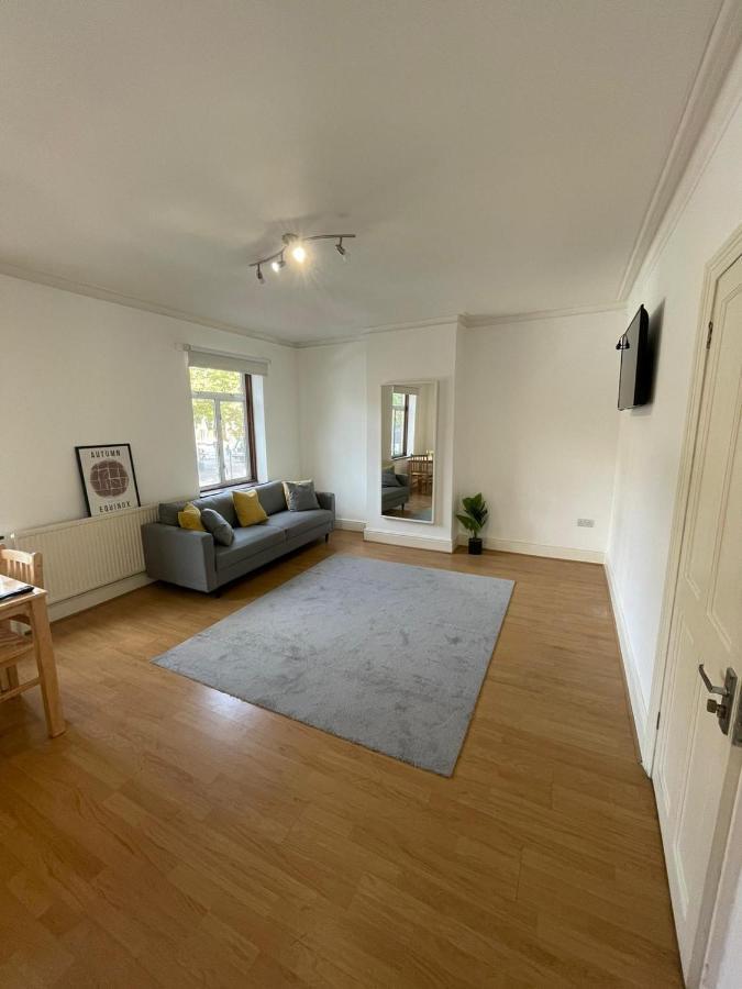 Amazing 3 Bedroom Flat Minutes From Tower Bridge Лондон Экстерьер фото